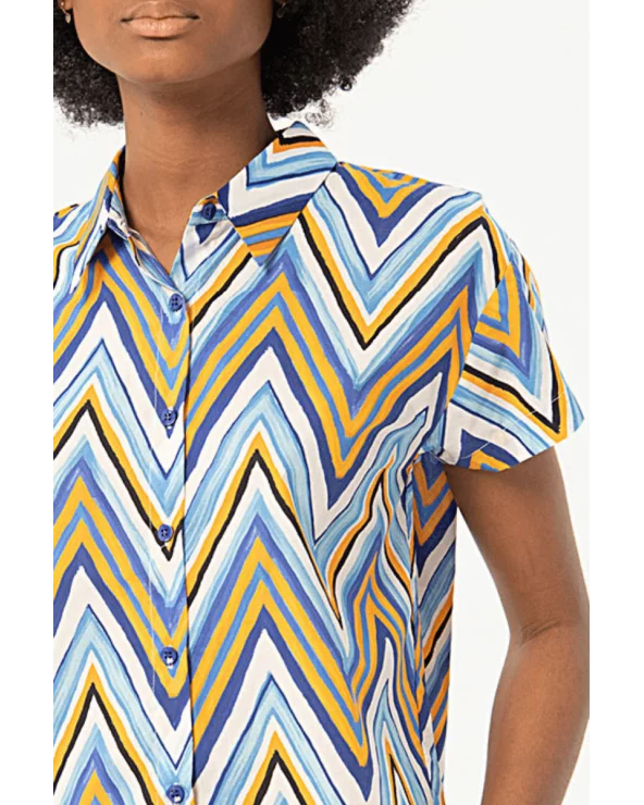 Camisa Cropped Zigzag Azul detalle Surkana Esenziashopping