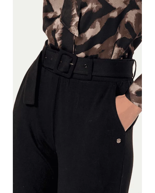 Pantalón Recto Negro detalle Surkana Esenziashopping Zaragoza