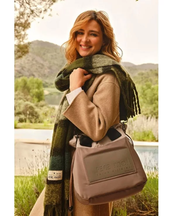 Bolso Mochila Taupe Bicolor Pepe Moll probado Esenziashopping Zaragoza